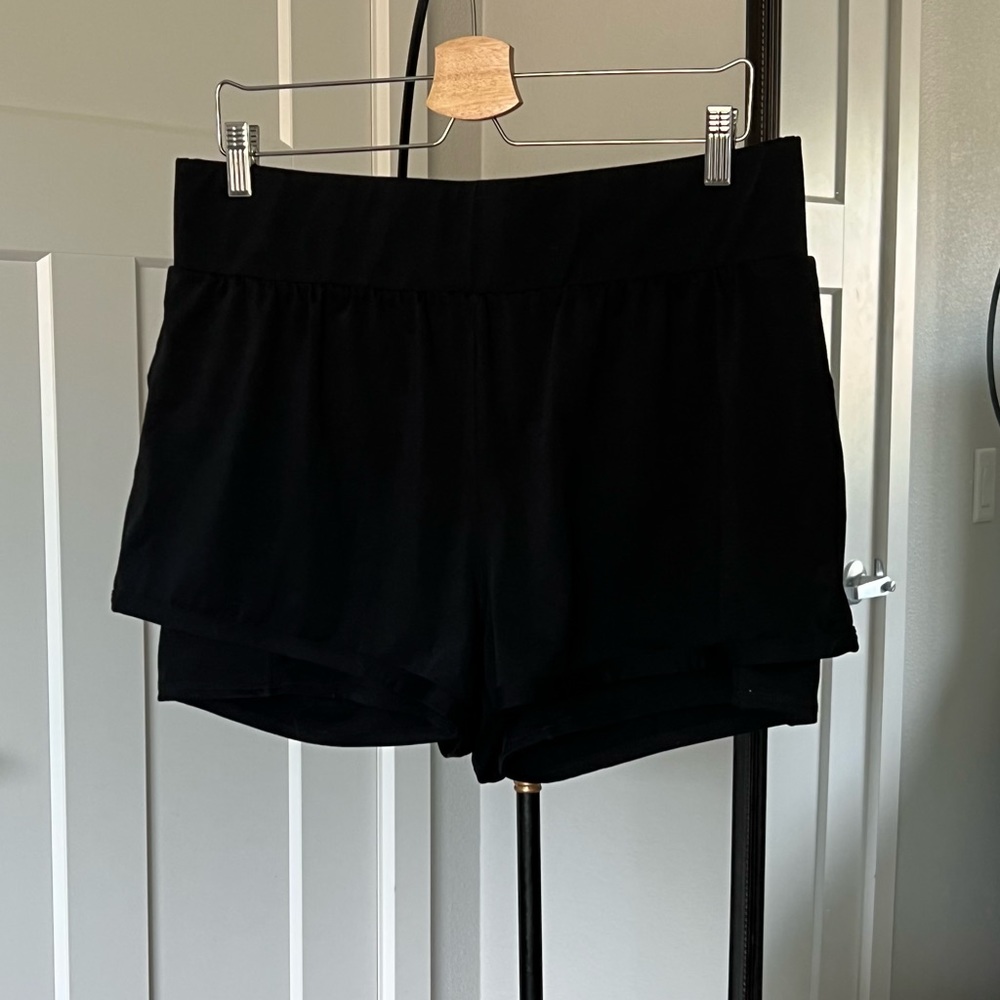 Fabletics Double Layered Bike Shorts